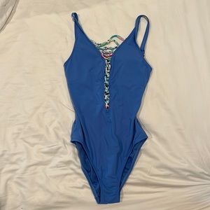 Lilly Pulitzer Lattice swimsuit in light blue, EUC size 4